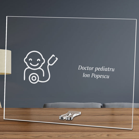 Cadou personalizat placheta din plexiglas - Doctor pediatru