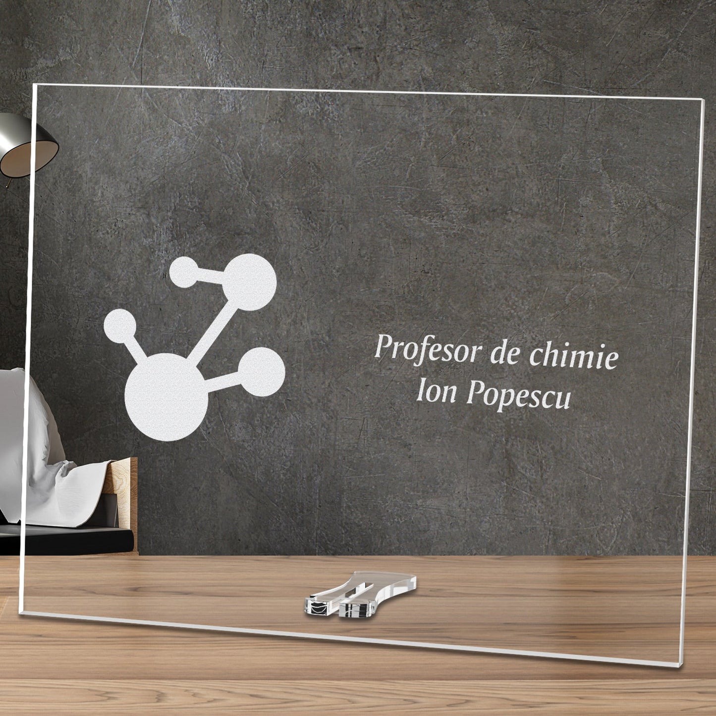 Cadou personalizat placheta din plexiglas - Profesor de chimie - ghizbi.ro