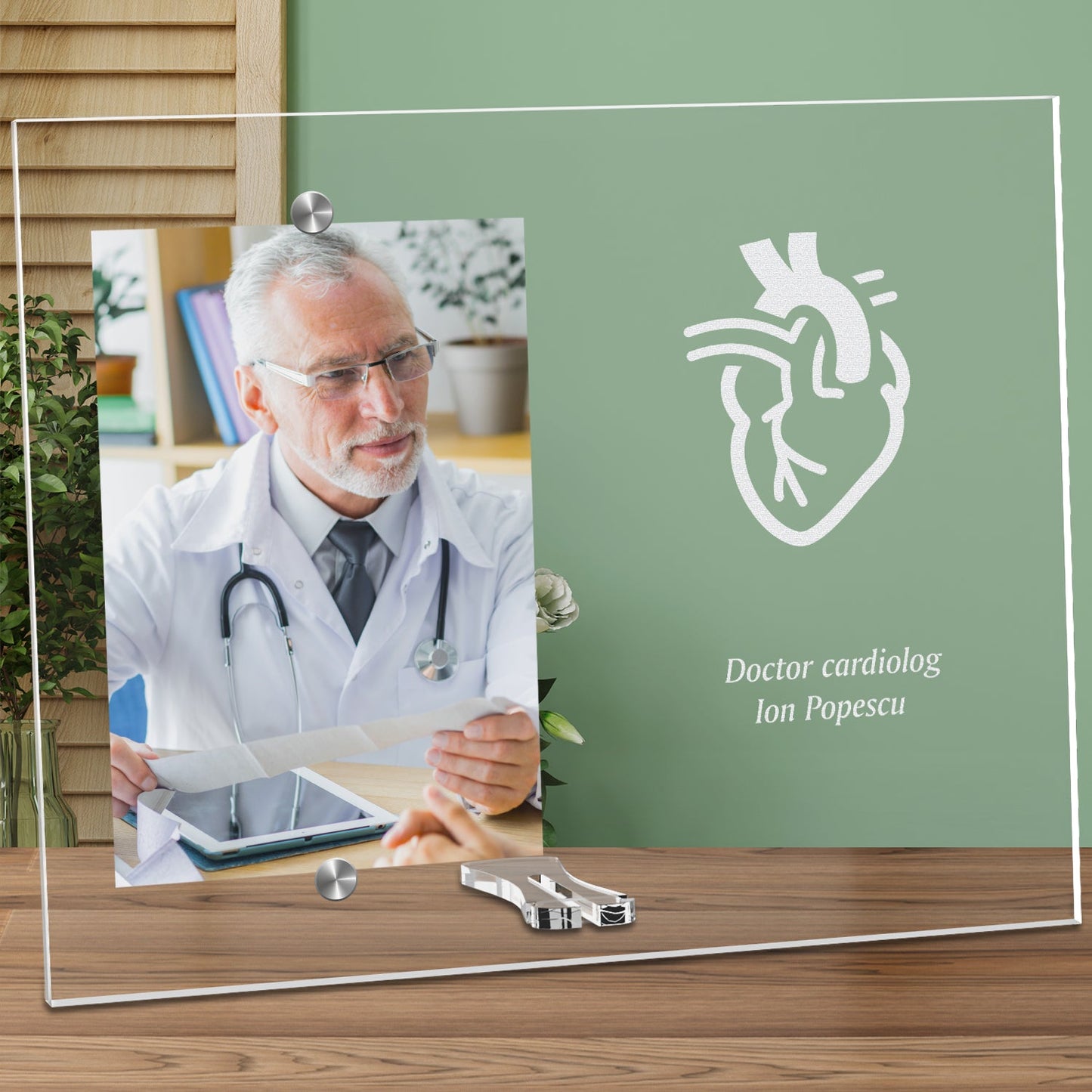 Cadou personalizat rama plexiglas - Doctor cardiolog - ghizbi.ro