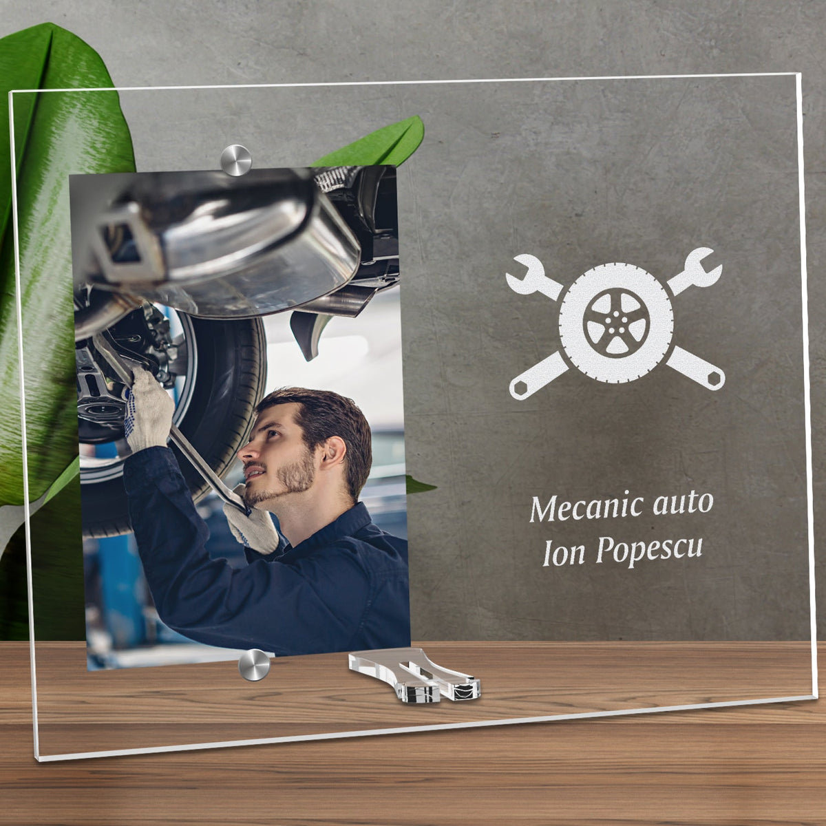 Cadou personalizat rama plexiglas - Mecanic auto – ghizbi.ro